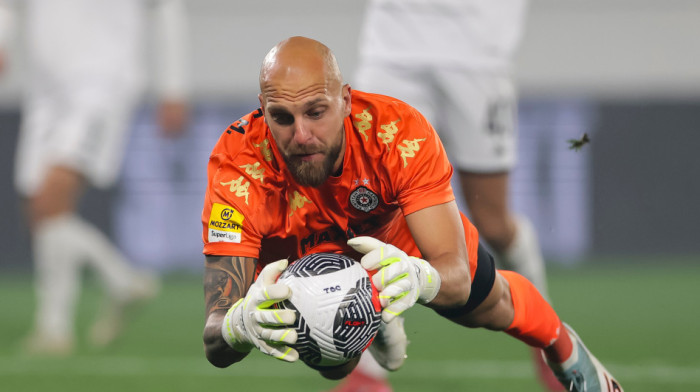 "Ćelavi" sačuvao Partizan: Odličan derbi u Bačkoj Topoli i trijumf crno-belih (VIDEO)