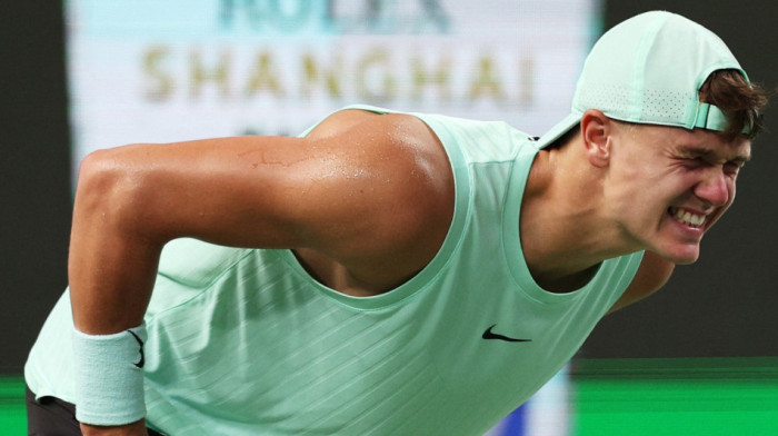 Ovo niko nije očekivao! Pogledajte šta Rune radi nakon operacije (VIDEO)