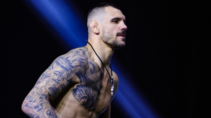 Šteta, šteta, šteta... Srbin napravio kobnu grešku! Rakić brutalno nokautiran (VIDEO) Šteta, šteta, šteta... Srbin napravio kobnu grešku! Rakić brutalno nokautiran (VIDEO)