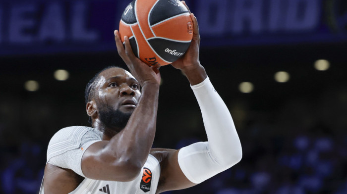 Koliku platu ima centar kog hoće Partizan: Da li on zaista vredi toliko?!