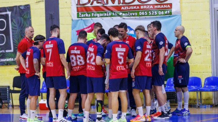 Agonija se nastavlja... Zvezda zakucana za dno, preti joj istorijski krah! Agonija se nastavlja... Zvezda zakucana za dno, preti joj istorijski krah!