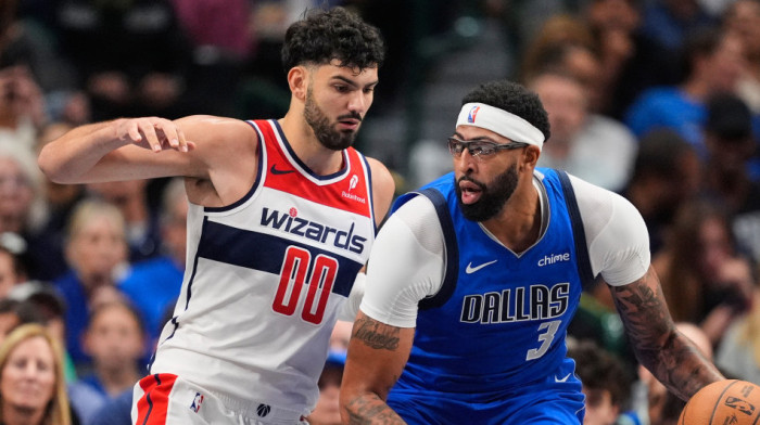 Srbin u centru skandala u NBA ligi - Protivnik ga oborio na parket, umalo velika tuča (VIDEO)