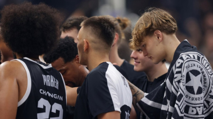 Partizan pozvao navijače na zajedništvo, pa se dotakao i pojačanja: Stiže novi bek Partizan pozvao navijače na zajedništvo, pa se dotakao i pojačanja: Stiže novi bek