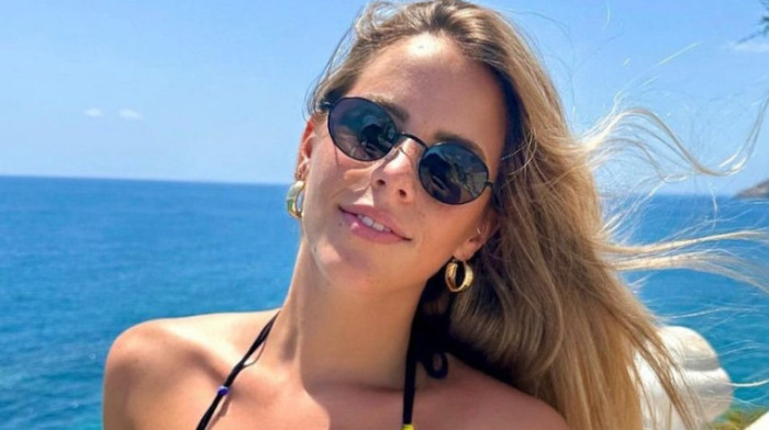 Prelepa Srpkinja i Luka Vildoza uskoro postaju roditelji: Milica pokazala trudnički stomak (FOTO)