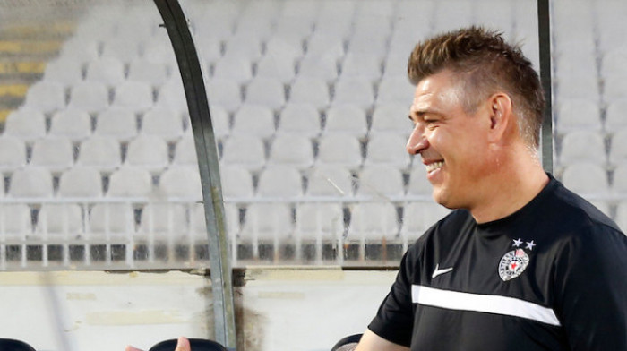 Milošević potpisao! Srbin predstavljen kao novi trener velikana (FOTO)