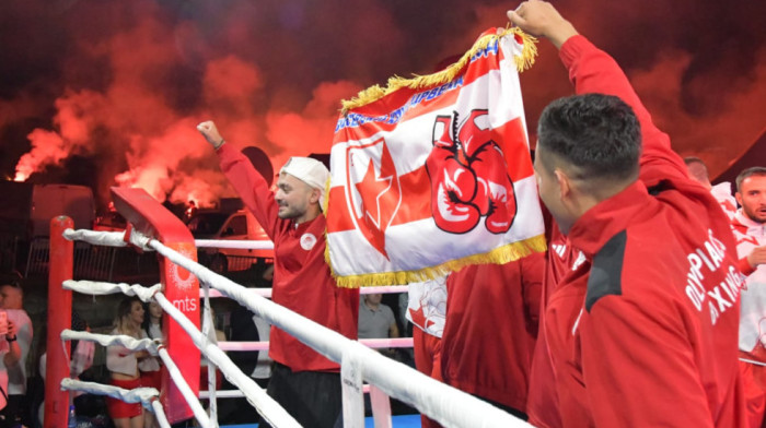 Zvezda u šampionskom sastavu dočekuje rivale u plej-ofu Kupa šampiona (FOTO) Zvezda u šampionskom sastavu dočekuje rivale u plej-ofu Kupa šampiona (FOTO)