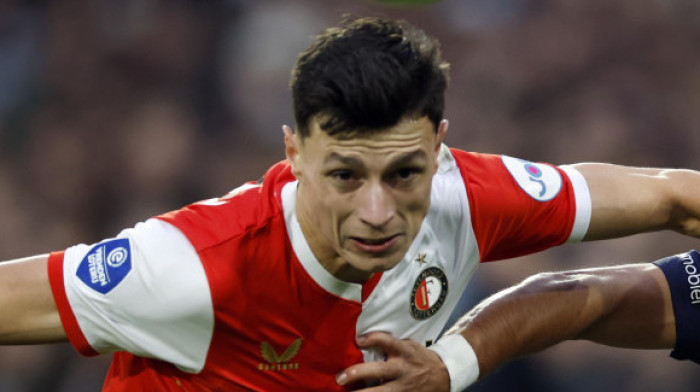 Haos pred kamerama: Bosanac koga se odrekao rođeni otac iznerivran pitanjem (VIDEO) Haos pred kamerama: Bosanac koga se odrekao rođeni otac iznerivran pitanjem (VIDEO)