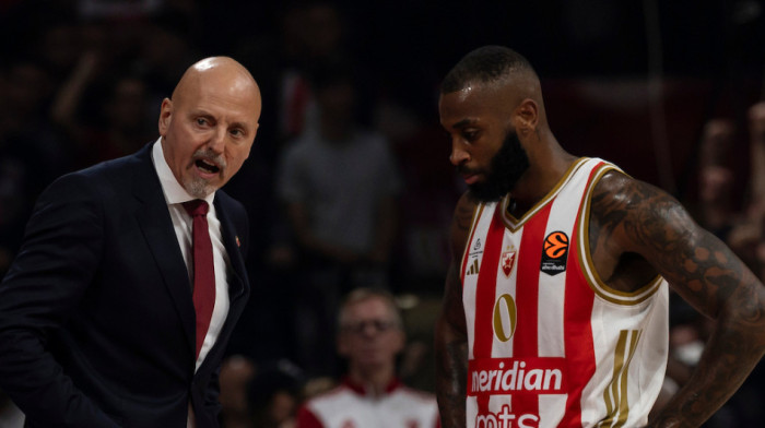 Novi problemi za Zvezdu - Obradović otkrio: I on se povredio, spali smo na 9 igrača