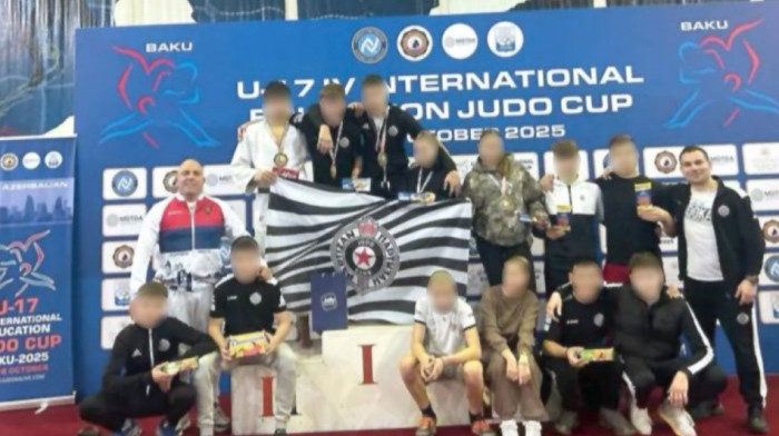 Partizan se oglasio povodom tragedije kod Novog Sada: "Nenadoknadiv gubitak za porodicu i klub" Partizan se oglasio povodom tragedije kod Novog Sada: "Nenadoknadiv gubitak za porodicu i klub"