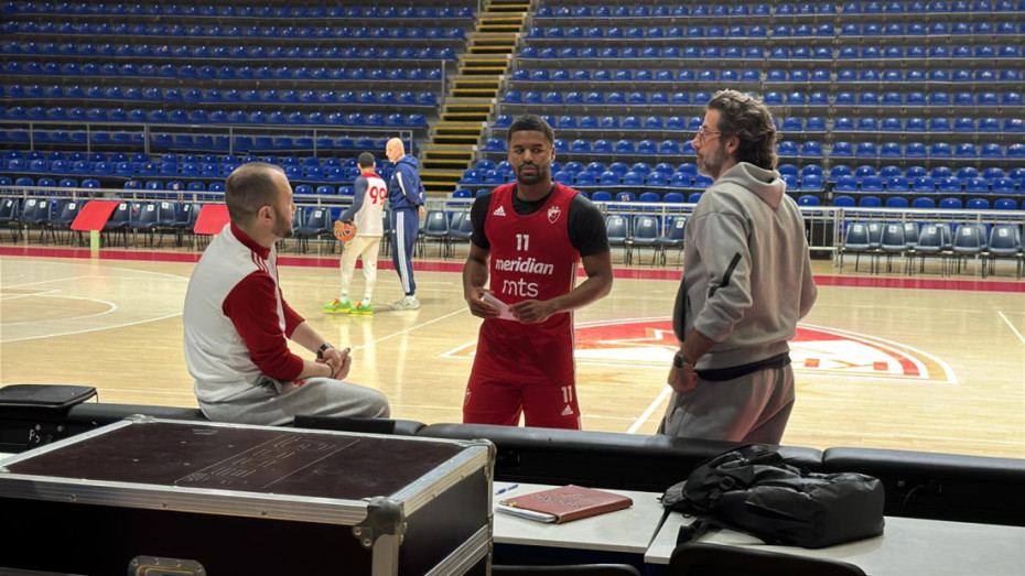 Džered Batler na treningu Zvezde