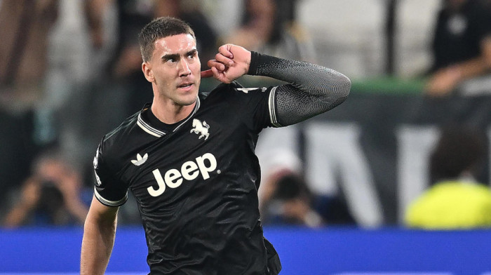 Vlahović pogodio posle mesec i po dana: Srbinu dovoljno pet minuta (VIDEO) Vlahović pogodio posle mesec i po dana: Srbinu dovoljno pet minuta (VIDEO)