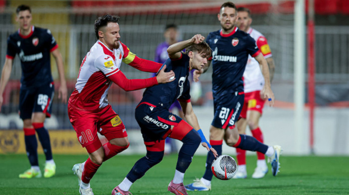 Zvezdi poništen penal, ali kontroliše igru: Vojvodina vreba iz kontranapada, nižu se šanse