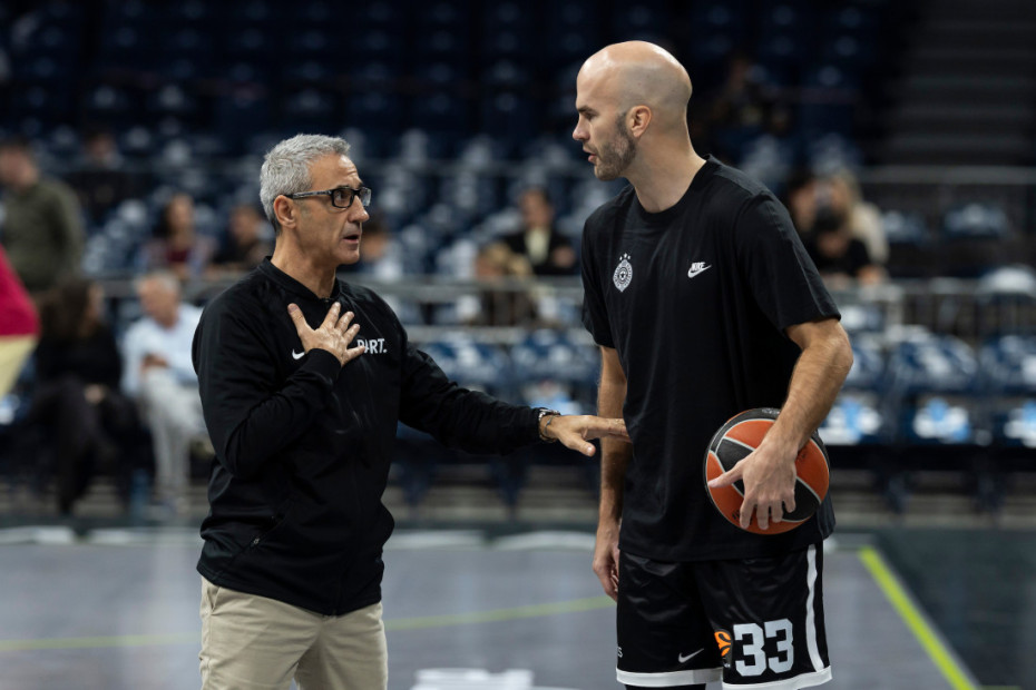 Nik Kalates u Partizanovoj opremi