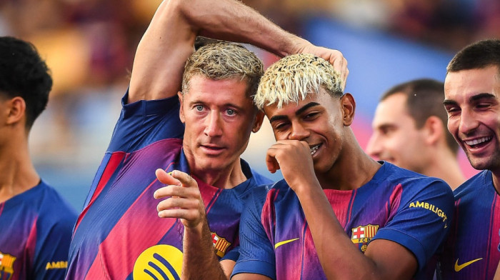 Igrači Barselone šokirali za Noć veštica: Izgledaju jezivo, pogledajte na šta liči Jamal (FOTO)