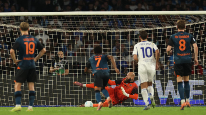 Prvi remi Napolija u kalču! Vanja odbranio penal, Komu bod