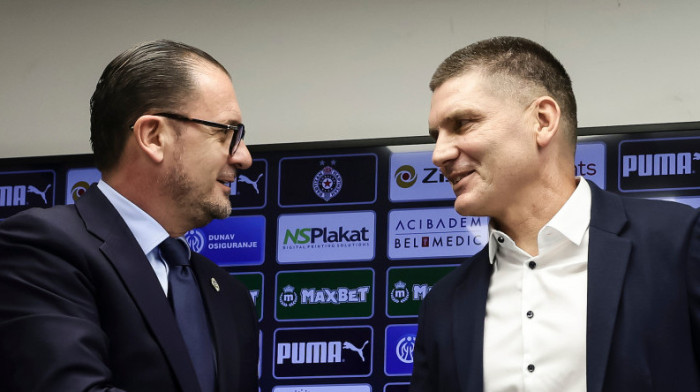 Navijači Partizana poludeli: Mijatović na udaru zbog smene Blagojevića