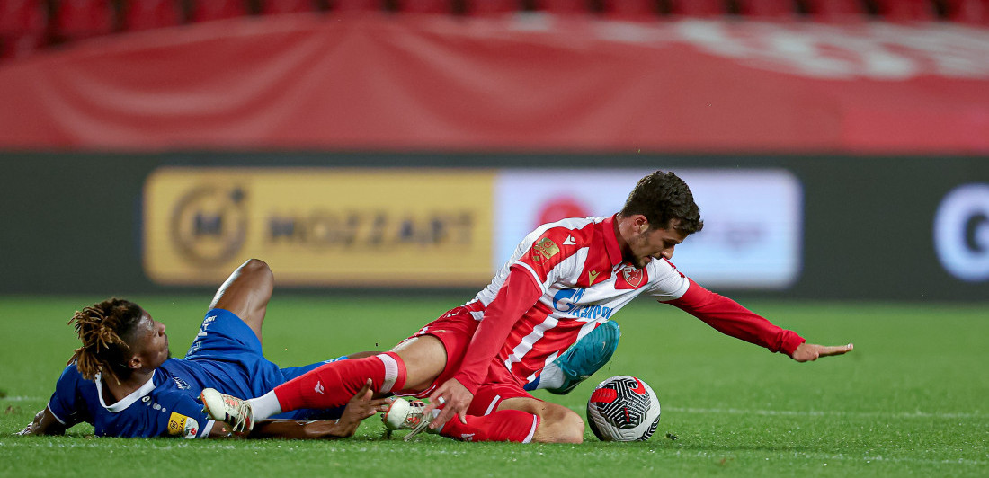 Šta se dešava sa Zvezdom? Kakav šok na "Marakani", ovo nikako nisu smeli da dopuste (VIDEO)