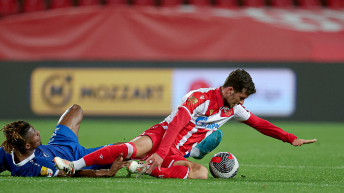 Šta se dešava sa Zvezdom? Kakav šok na "Marakani", ovo nikako nisu smeli da dopuste (VIDEO)