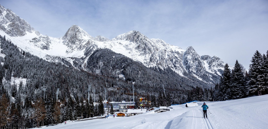 Horor, snežna lavina usmrtila petoro ljudi: Jeziv prizor, pronađena tela oca i maloletne devojčice (FOTO)