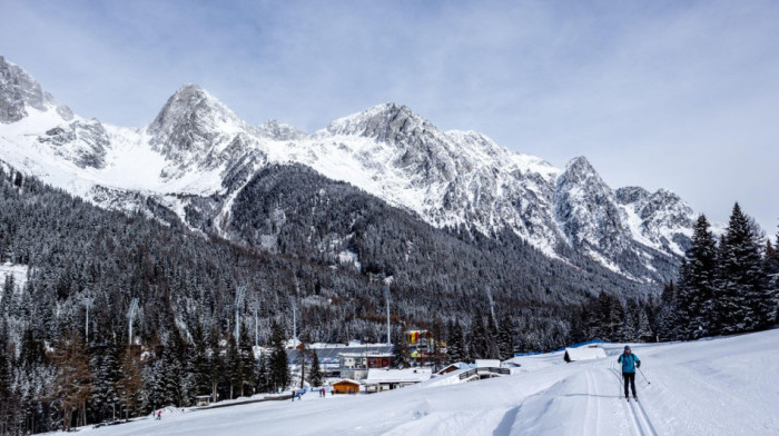 Horor, snežna lavina usmrtila petoro ljudi: Jeziv prizor, pronađena tela oca i maloletne devojčice (FOTO)