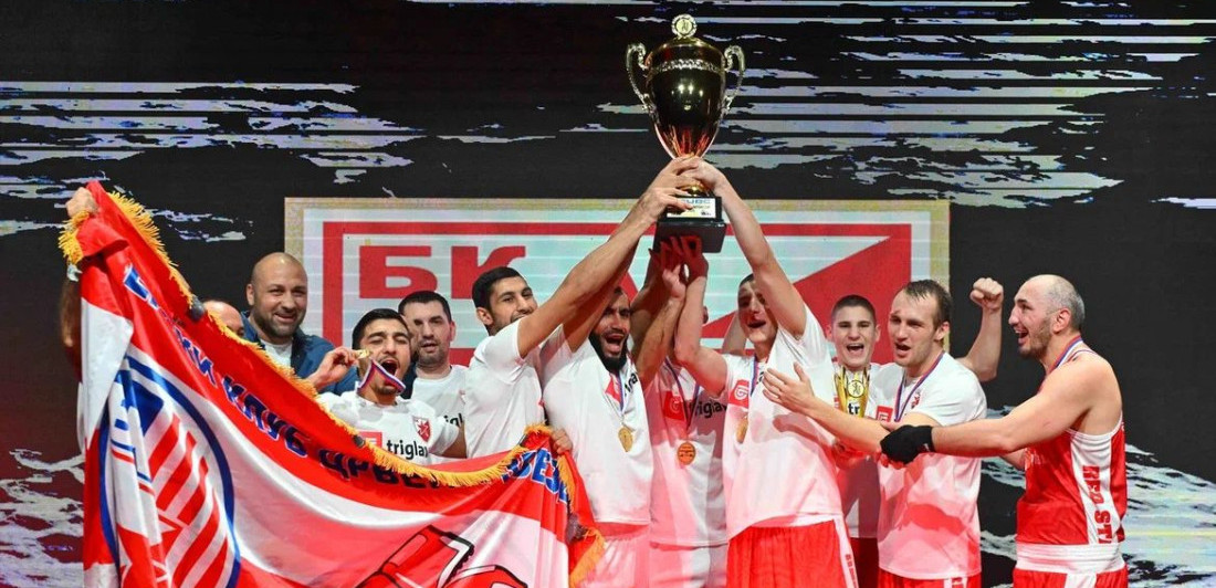 Zvezda pokorila Evropu: Crveno-beli bokseri osvojili Kup šampiona (FOTO)