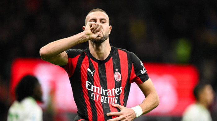 Čestitamoooo - Pavlović srušio Romu i celom svetu otkrio da će postati tata (VIDEO/FOTO)