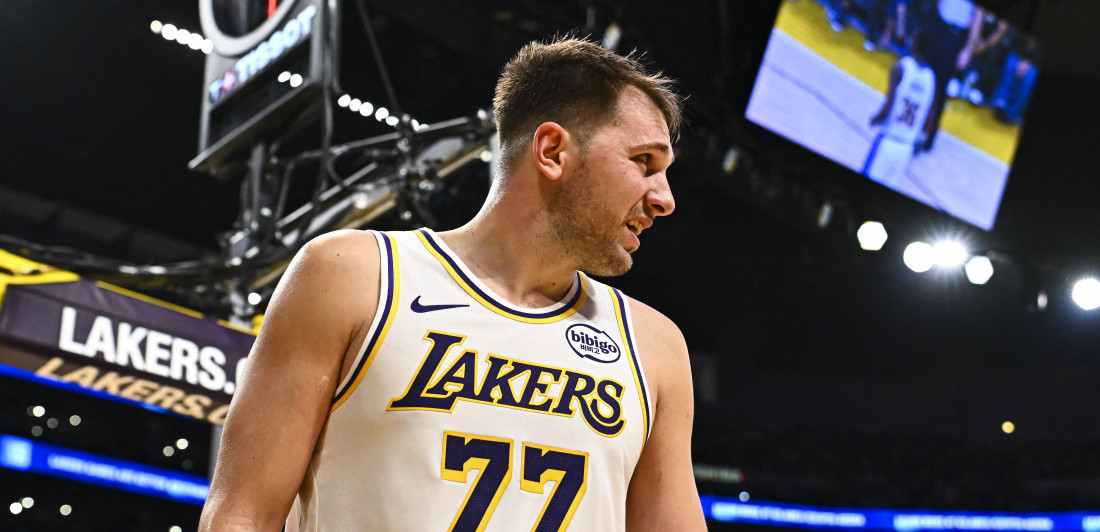 Luka Dončić radi neviđene stvari, Jović nije mogao da ga zaustavi (VIDEO/FOTO)