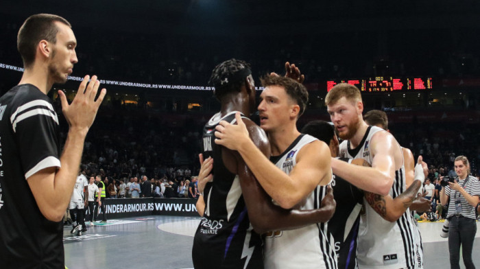 (Ne)očekivano: Ogromna razlika između Dubaija i Partizana, crno-beli ovo ne pamte