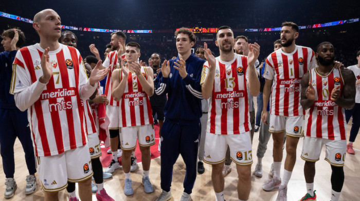 Navijači Zvezde u delirijumu: Zgazi ih sveeee, rasturanje, gaženje Atamana...