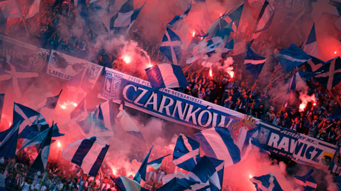 Haos u Madridu: Krvavi okršaj huligana Rajo Valjekana i Leha, policija hitno intervenisala (VIDEO)