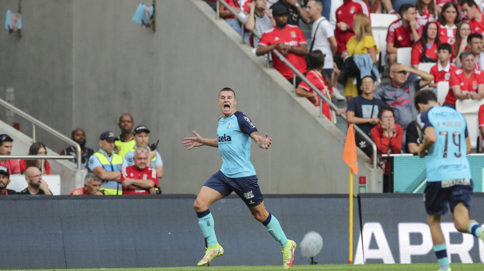 Skandal u Engleskoj! Crnogorski fudbaler suspendovan zbog rasizma bez dokaza