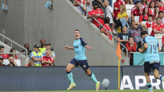 Skandal u Engleskoj! Crnogorski fudbaler suspendovan zbog rasizma bez dokaza