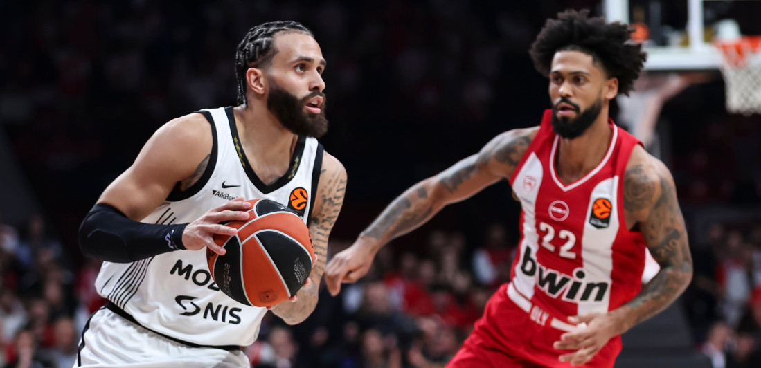 Sve pršti u Pireju! Partizan pogađa sve živo, Olimpijakos uzvraća