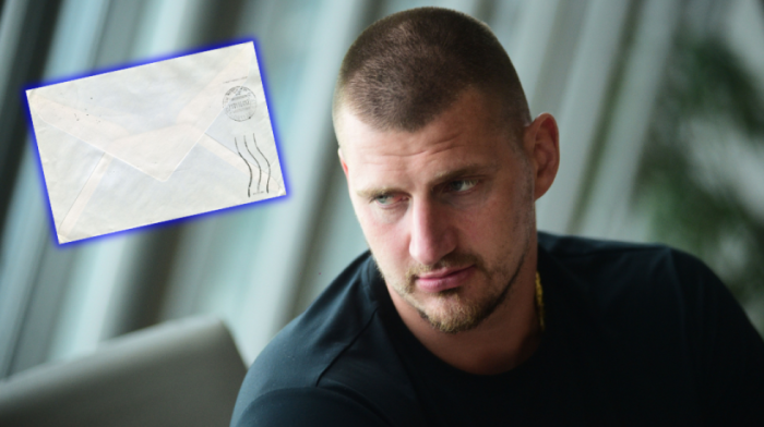 Jokić ide kroz Sombor i ostavlja misteriozne koverte! Nikola nije želeo ovo da se sazna