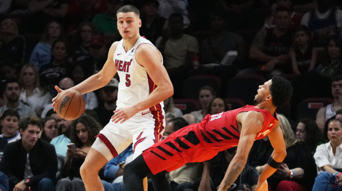 Jović se razgoropadio - Majami na nogama, Srbin odigrao meč za pamćenje (VIDEO/FOTO)