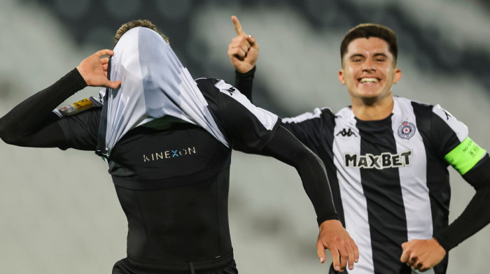 Natho duplirao vođstvo Partizana!