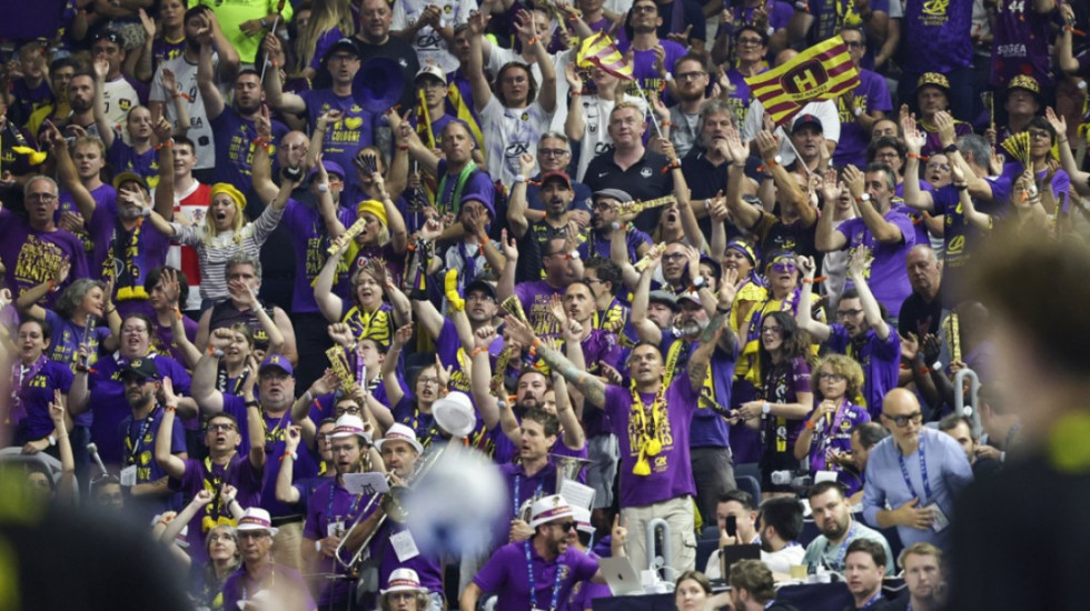 Šok! Trener Barselone popio otkaz!