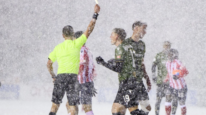 Spektakl kakav se retko viđa: Finale po snežnoj mećavi - i golčina makazicama (VIDEO)