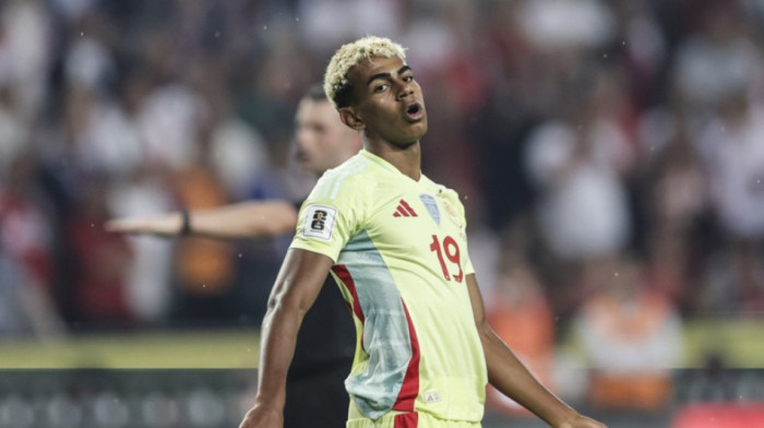 Veliki skandal drma Španiju - Jamal ne igra za "furiju", Barsa razbesnela Savez