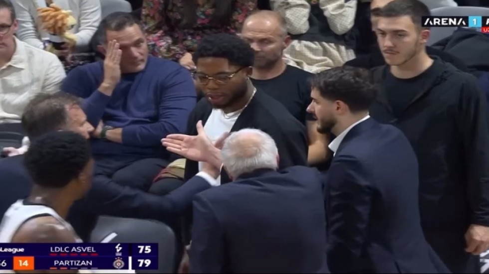 Tajrik napravio ispad u Lionu: Naljutio Obradovića, nije hteo da mu pruži ruku (VIDEO)