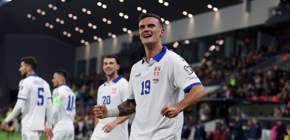 Kakav otac - takav sin: Dejan i Aleksandar Stanković na isti način postigli prvi gol za reprezentaciju