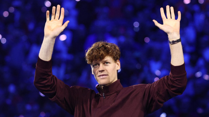 (FOTO) Siner brutalno ponižen u rođenoj Italiji: Ovo će pamtiti do kraja života, svi ga ismevaju na mrežama