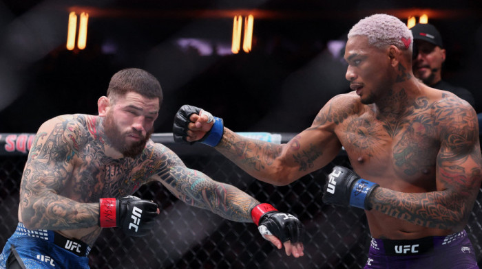 Brutalnije nokaute odavno niste videli - Patosirani, pa završili u bolnici  (VIDEO)