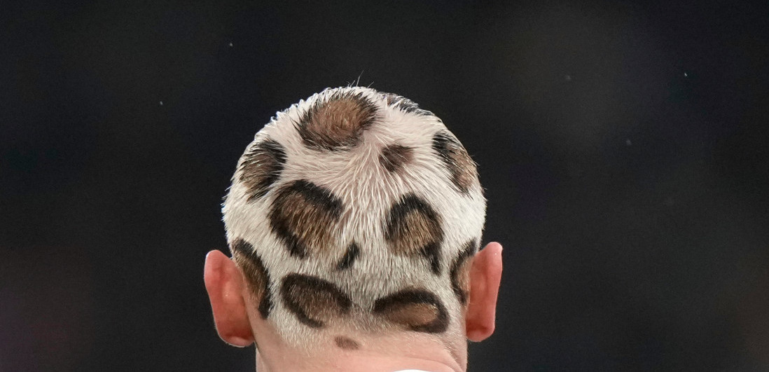 Kao Rodman nekada - Frizura "za zatvor" ide na Svetsko prvenstvo (FOTO)