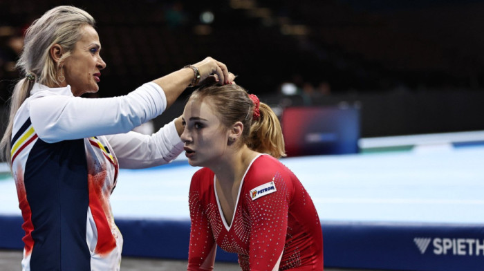Gimnastičarka zlostavljala ćerku, isplivao strašan snimak... Mama, ne mogu više, boli me