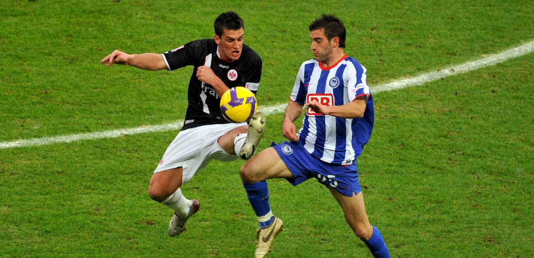 Propast nekada velikog talenta: Oduševio na Svetskom prvenstvu, a sada pijan spava u Mercedesu