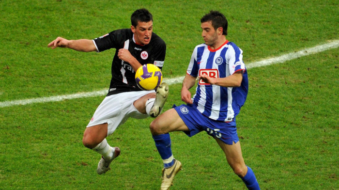 Propast nekada velikog talenta: Oduševio na Svetskog prvenstvu, a sada pijan spava u Mercedesu