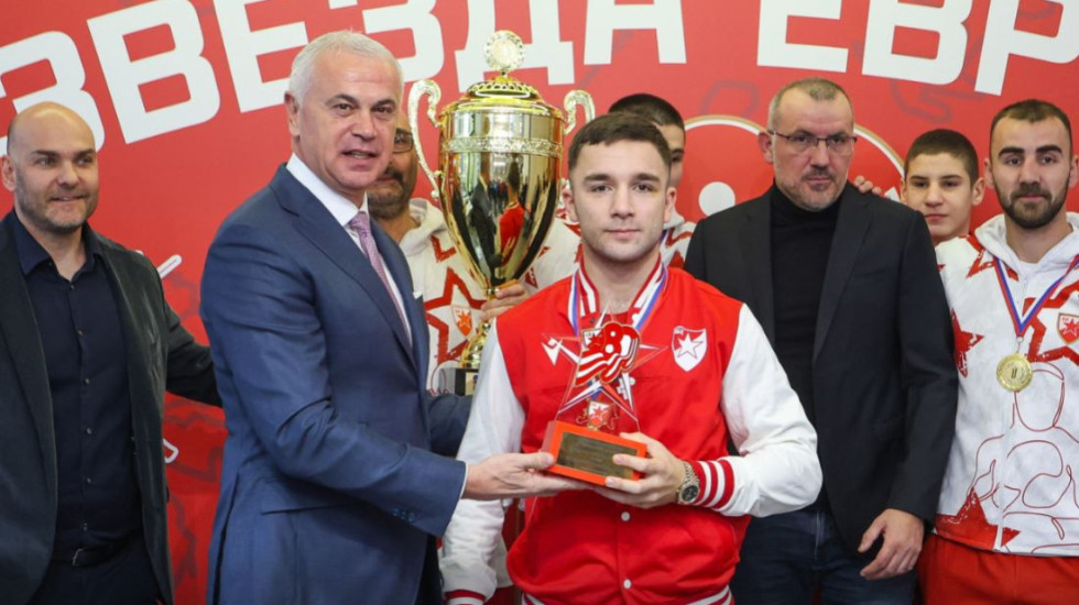 "Zvezda Evrope" bokserima i mačevaocima: Prijem za evropske šampione (VIDEO)