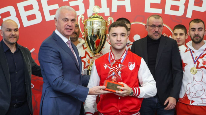 "Zvezda Evrope" bokserima i mačevaocima: Prijem za evropske šampione (VIDEO)