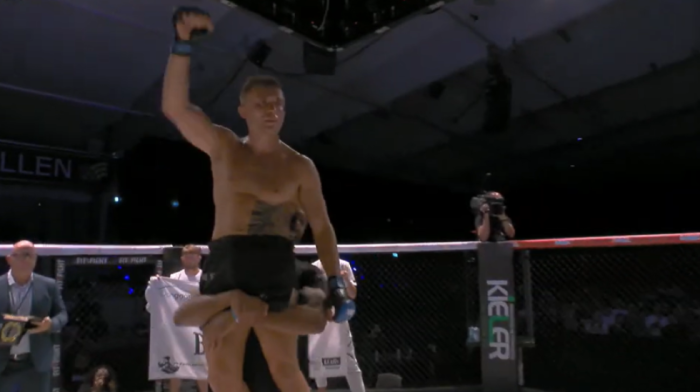 Životna šansa za Srbina: Potpisao za prestižnu MMA organizaciju, evo kada debituje